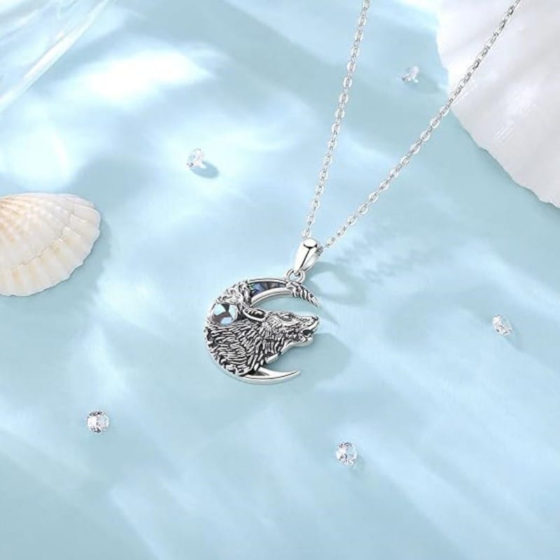 Lunar Wolf���s Call Necklace