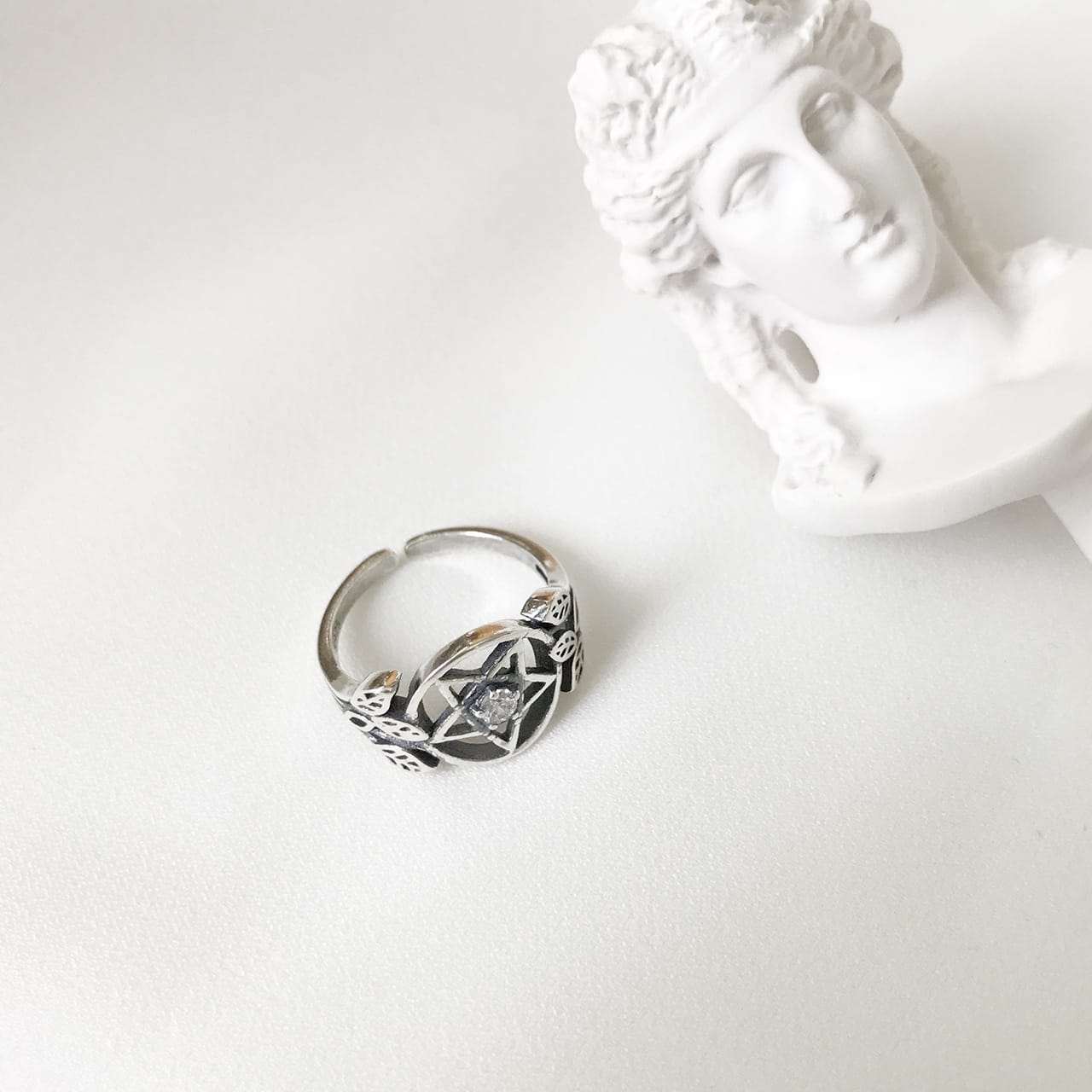 Enchanted Pentagram Crystal Ring 925 Sterling