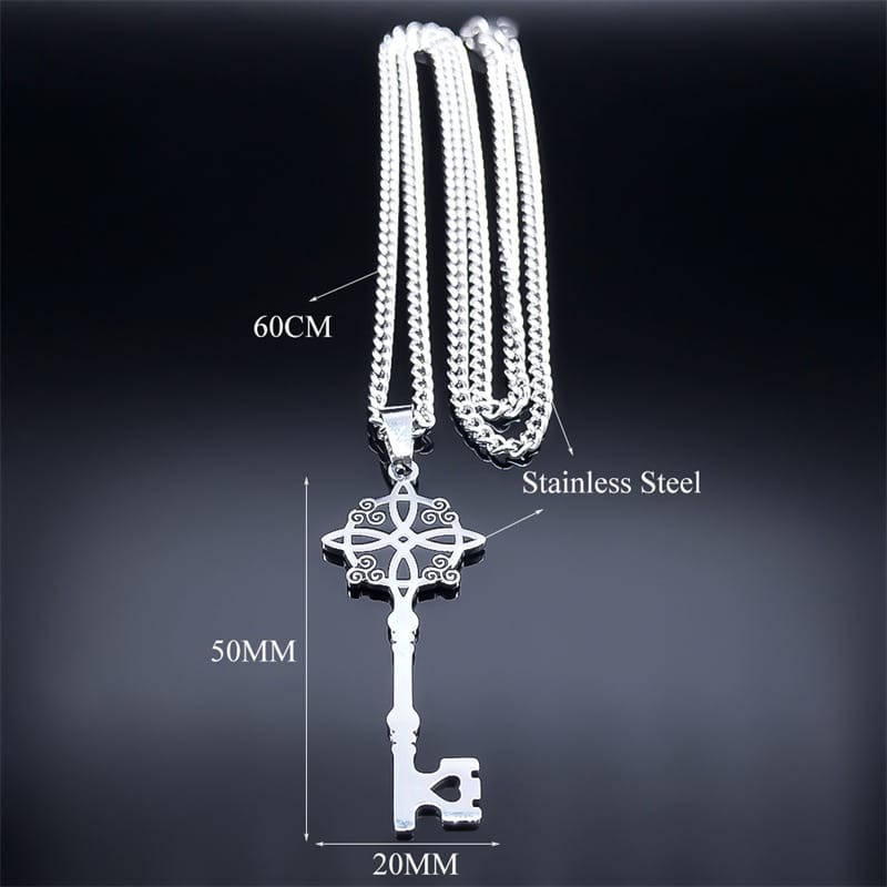 Witch���s Knot Key Necklace