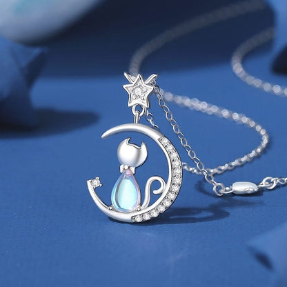Lunar Familiar���s Starlight Necklace