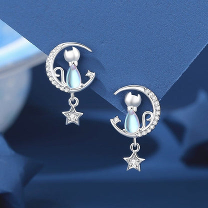 Lunar Familiar���s Starlight Necklace