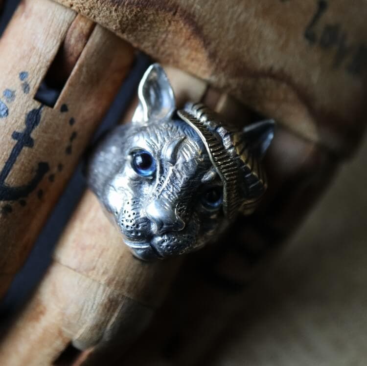 Gentleman Cat Crystal Cat���s Eyes Sterling Silver Ring